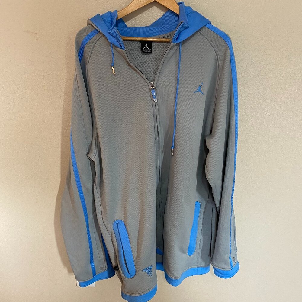 Vintage 00s Jordan Nike Men's Grey and Blue Jacket Size XXL